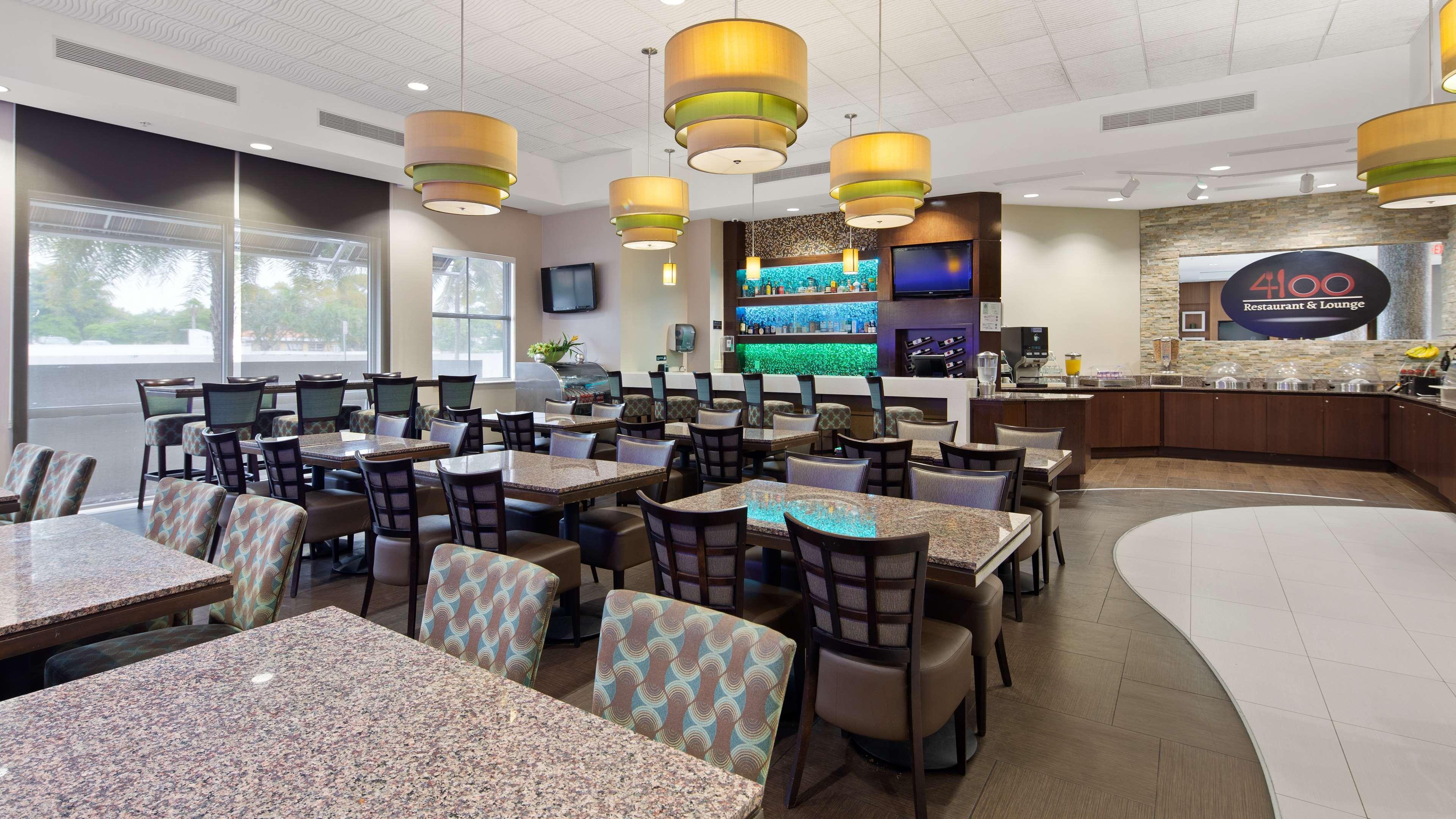 Best Western Plus Miami Intl Airport Hotel & Suites Coral Gables Eksteriør billede