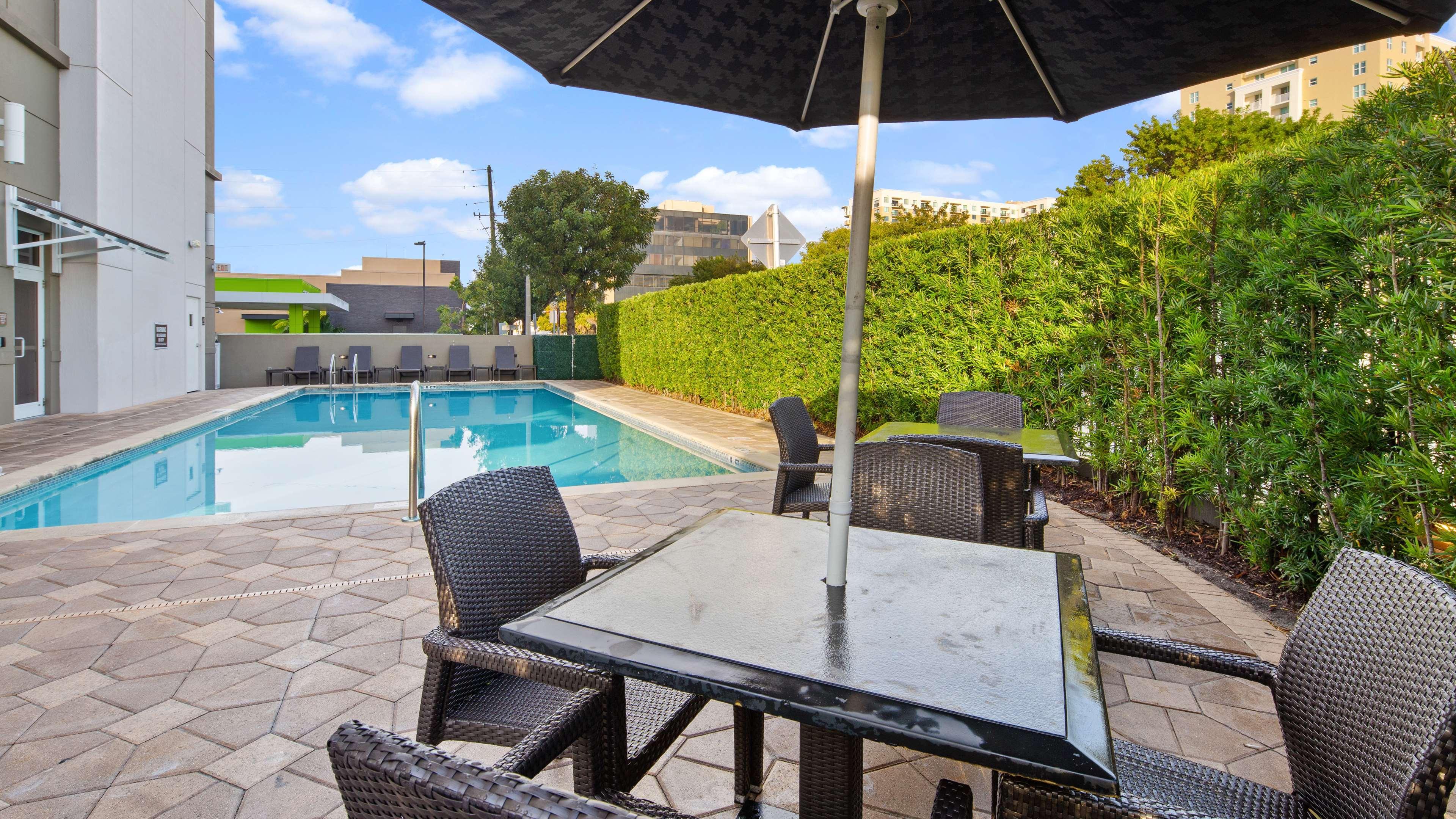 Best Western Plus Miami Intl Airport Hotel & Suites Coral Gables Eksteriør billede